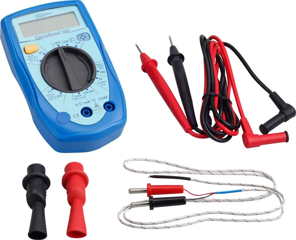 Multimeter und Zubehör mit Prüfspitzen und zusätzlichen Kabeln, geeignet für die Überprüfung von Anoden in emaillierten Warmwasserspeichern, von der Marke Bosch.